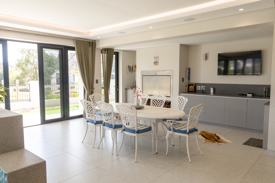 4 Bedroom Property for Sale in La Vue Western Cape
